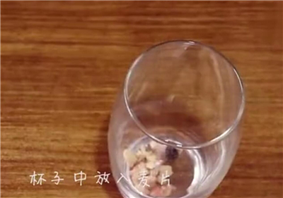 韓國的水果杯怎么做的 如何自制韓國的水果杯