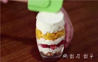 韓國的水果杯怎么做的 如何自制韓國的水果杯