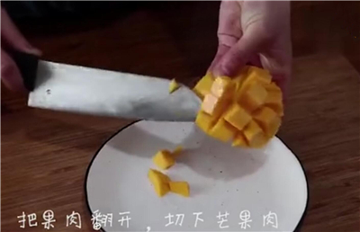 韓國的水果杯怎么做的 如何自制韓國的水果杯