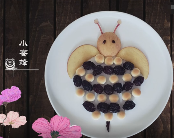 小蜜蜂水果拼盤(pán)圖片 超級(jí)簡(jiǎn)單的水果拼盤(pán)制作
