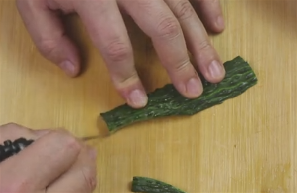 蝴蝶水果拼盤制作視頻 創意水果拼盤制成的動物