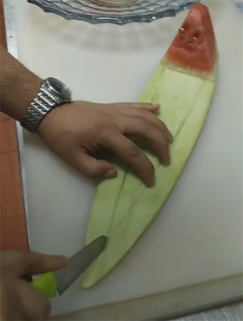 超級簡單的ktv西瓜皮拉花教程，在家可制作的ktv西瓜皮拉花