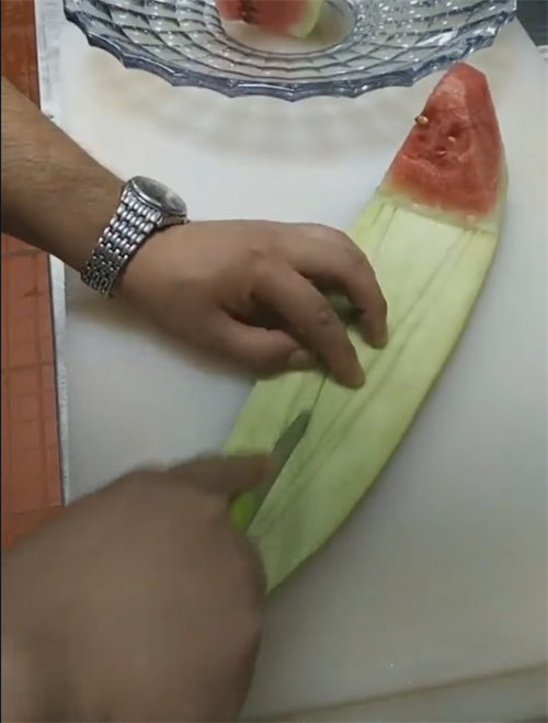 超級簡單的ktv西瓜皮拉花教程，在家可制作的ktv西瓜皮拉花