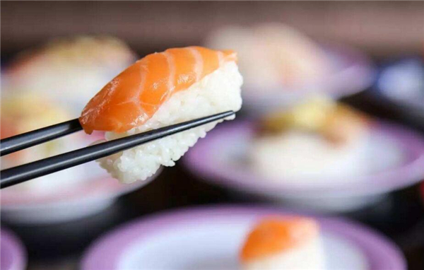 三文魚(yú)怎么吃最有營(yíng)養(yǎng),生吃和熟吃部分要分清