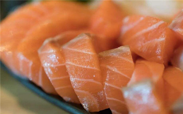 三文魚有寄生蟲嗎,生食三文魚都會經過滅蟲處理