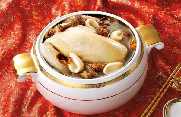 松茸怎么吃，松茸燉雞的做法