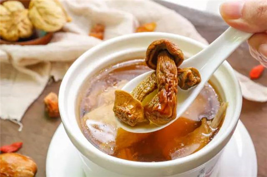 松茸干怎么吃最有營養(yǎng)，松茸干怎么吃才好
