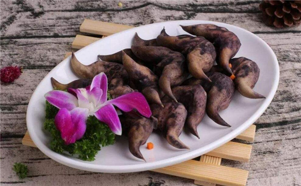 煮熟的菱角怎么剝殼,菱角怎么剝殼圖解