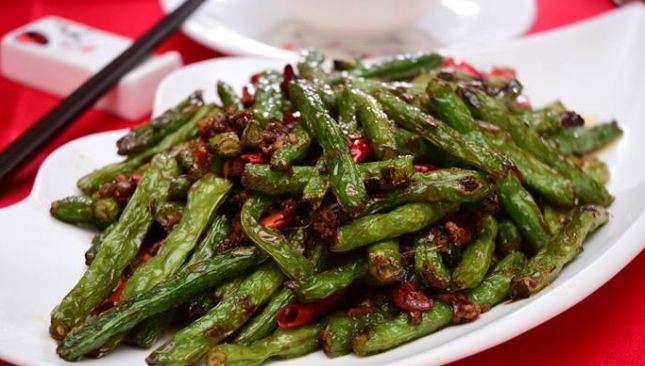 干煸四季豆需要焯水嗎，干煸四季豆怎么炒