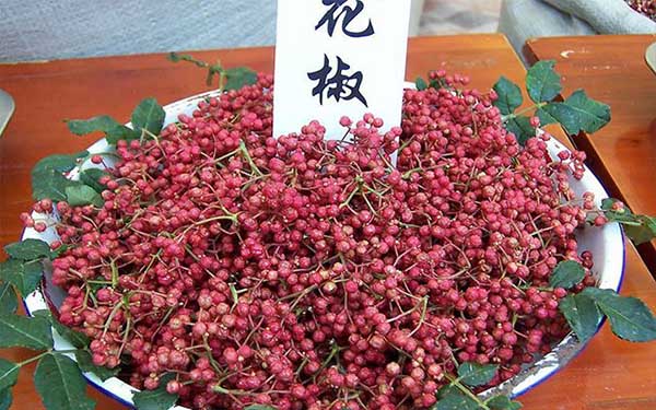 花椒什么時間可以摘成熟了，樹上摘下來的花椒怎么處理
