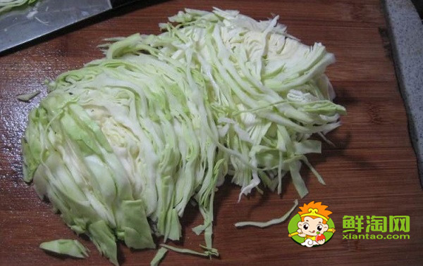 卷心菜怎么切，如何切卷心菜成長條