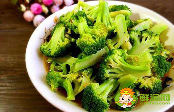 蒜蓉西蘭花的做法涼拌竅門，耗油蒜蓉西蘭花的做法