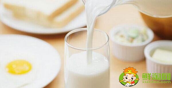 喝牛奶的最佳時間是早上還是晚上，喝牛奶的好處和壞處分別是什么