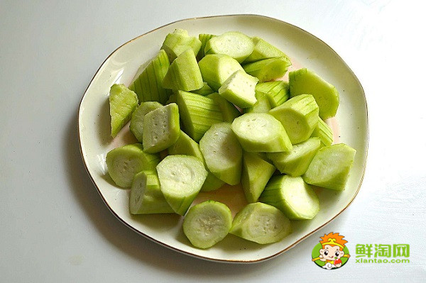 絲瓜用去皮嗎,原來不去皮的絲瓜營養(yǎng)更高