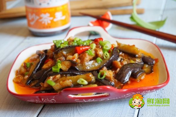 炒茄子前需要油炸嗎，好吃美味的燒茄子原來這么簡單