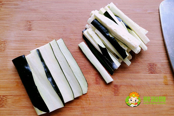 茄子切了后用水泡嗎，泡過水的茄子好吃又省油