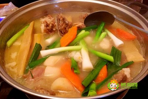 黑皮甘蔗可以煲湯嗎,黑皮甘蔗煲湯具有溫和滋補(bǔ)的效果