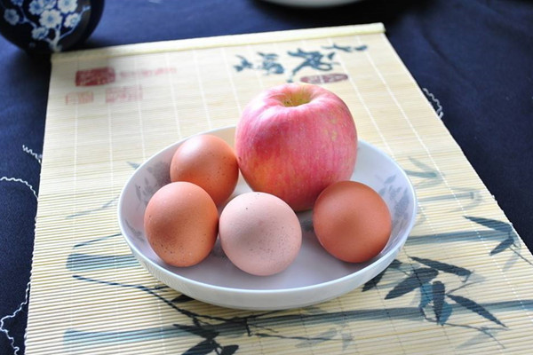 蘋(píng)果和雞蛋能不能一起吃