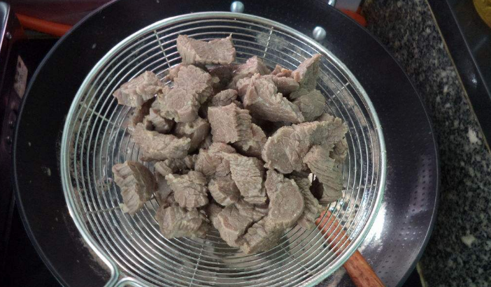 涼拌牛肉的做法