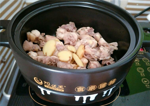 當(dāng)歸燉雞湯的做法