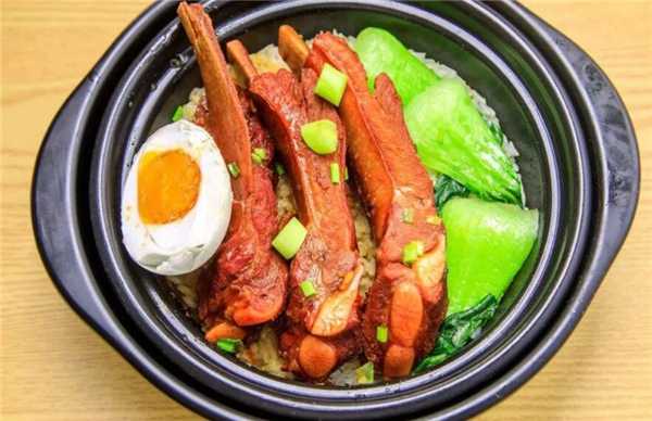 煲仔飯放什么調(diào)料